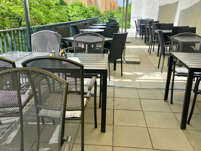 Slunečnice Pub - venkovní zahrádka